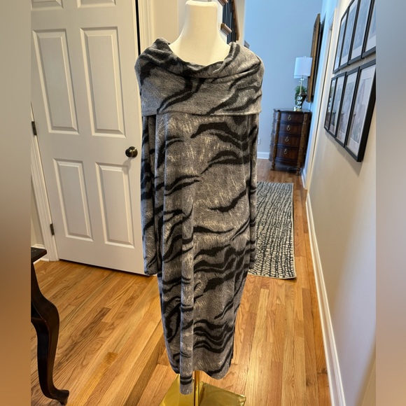 Catherine Malandrino Zebra Cowl Neck Sweater Dress - Picture 5 of 13